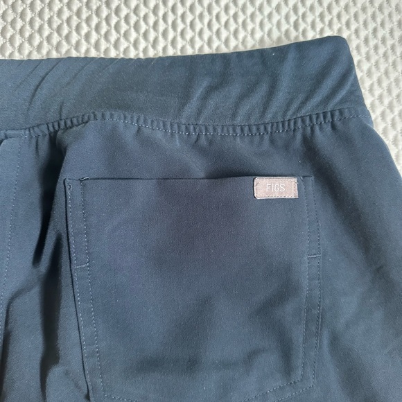 Figs Dark Harbor Zamora Joggers Medium Petite - Picture 5 of 5